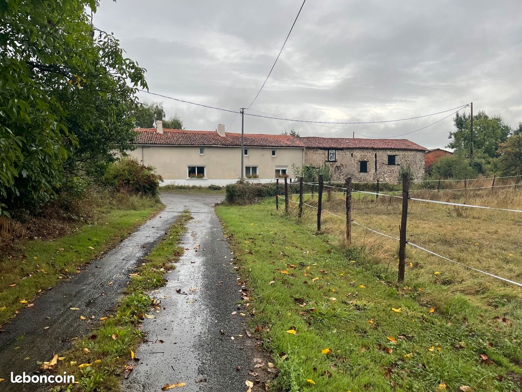 Maison 4 pièces 114 m² · à Secondigny · 114 m² · 145 000 €