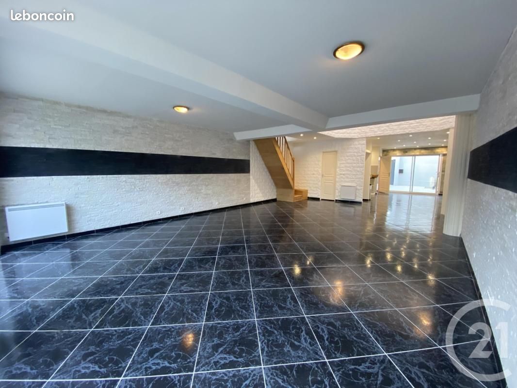 Maison 7 pièces 180 m² · à Saint-Quentin · 180 m² · 189 500 €
