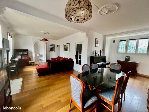 Maison 7 pièces 166 m²