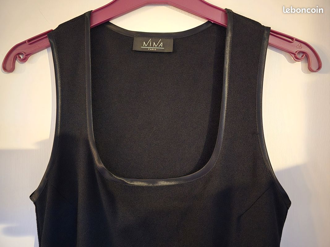 T38 Elégante petite ROBE noire (image 2)