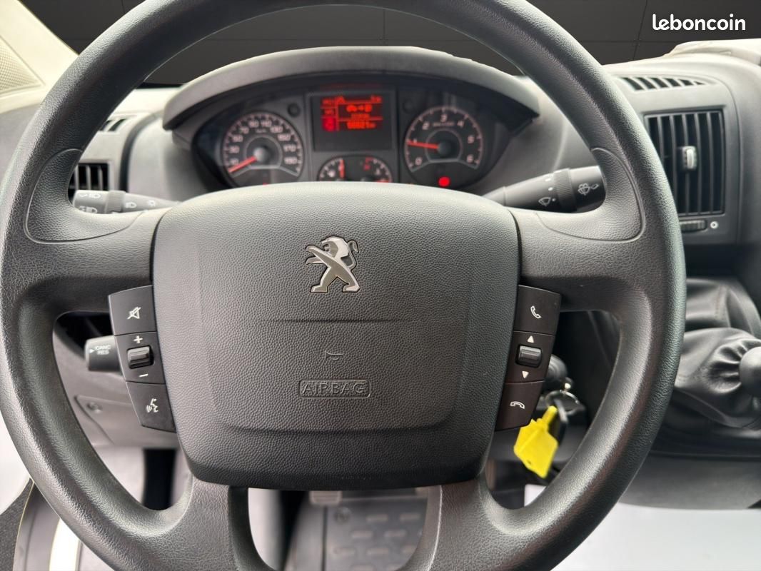 Peugeot Boxer FOURGON TOLE 435 L4H2 BLUEHDI 140 S&S ASPHALT (image 14)