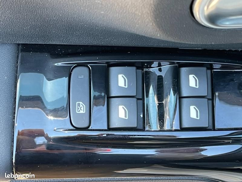 Citroen C3 Essence 110 ELLE Caméra GPS CarPlay Mains Libres 1ère main (image 29)