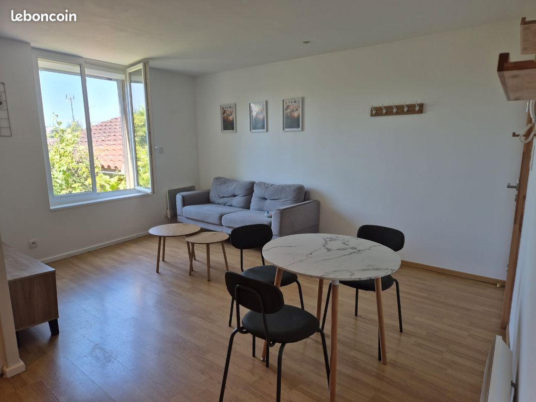 Appartement 2 pièces 35 m² · à Castres · 35 m² · 487 €/mois