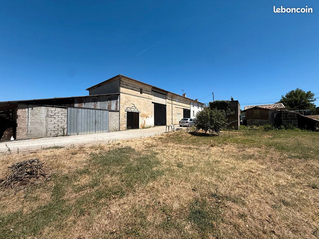 Maison 10 pièces 400 m² · à Libourne · 400 m² · 152 000 €