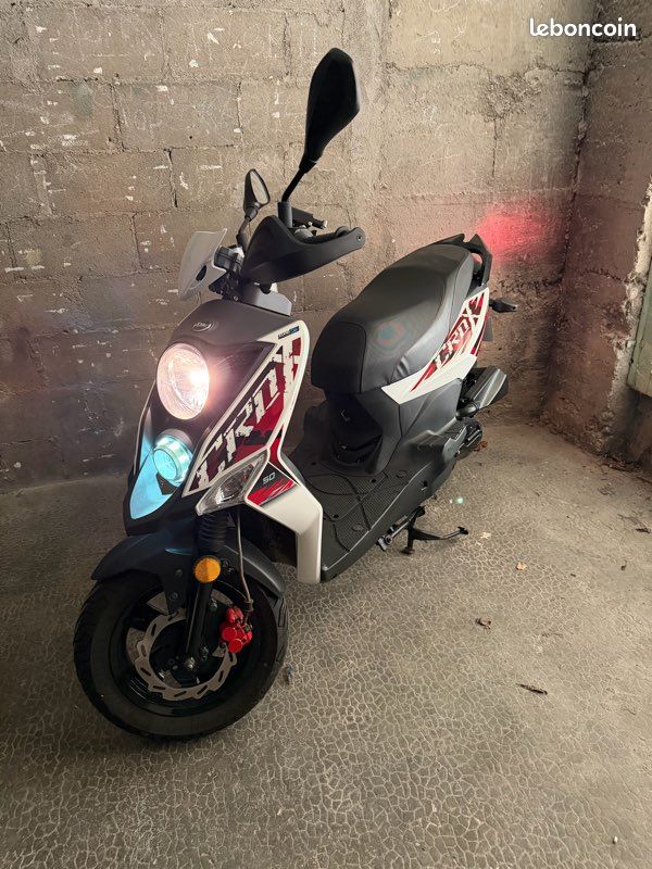 Scooter SYM Crox Très bon état (image 1)