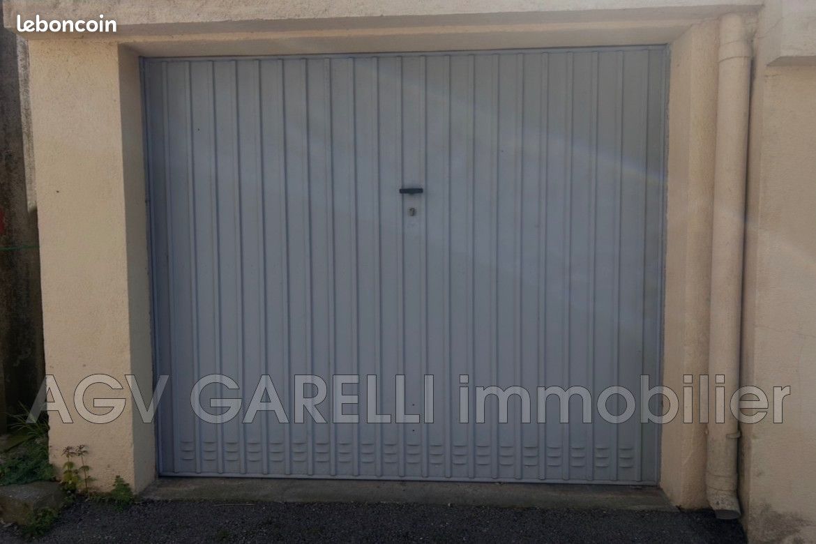 Parking 14 m² · à La Seyne-sur-Mer · 14 m² · 123 €/mois