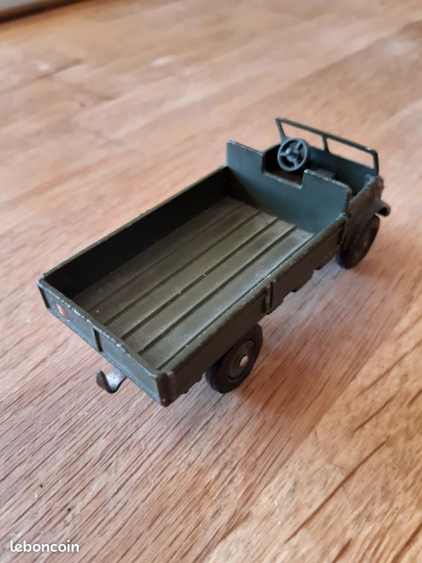 Dinky Toys Unimog Mercedes Benz – Miniature Collection – Boîte Correcte