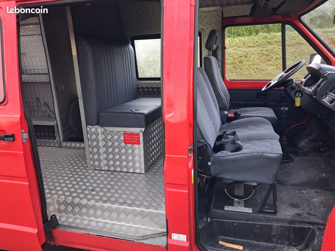 Trafic 4x4 2.5 Diesel sofim 063000km 1er main pompiers 🚒 MK autos (image 4)