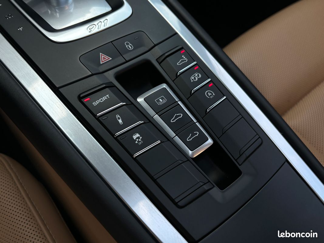 Porsche 911 991.2 Carrera 4 (image 7)