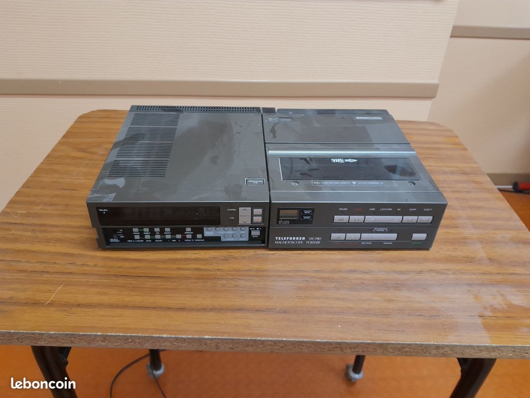 MAGNÉTOSCOPE VHS TELEFUNKEN M 9920 - PAL EUR 10,00 - FR