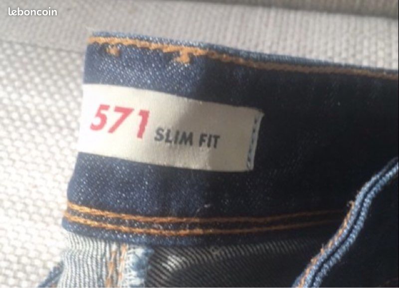 Levis’ slim 571 (image 3)