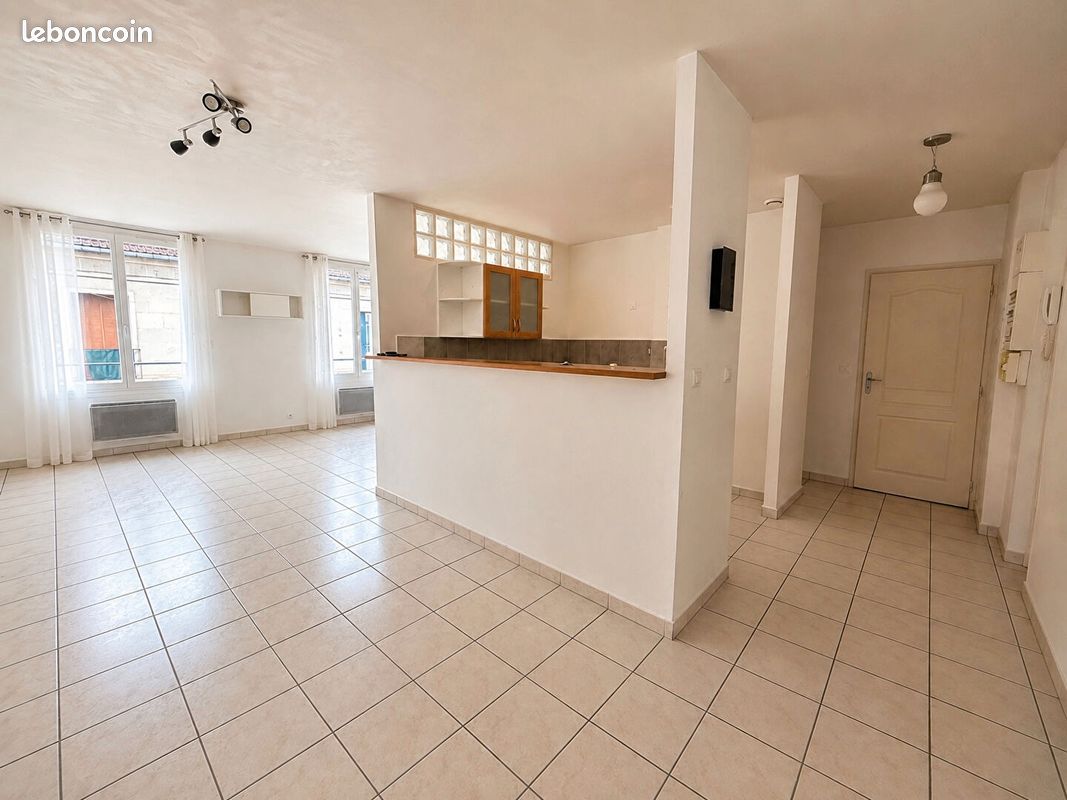 Appartement 3 pièces 58 m² · à Pont-Sainte-Maxence · 58 m² · 133 000 €