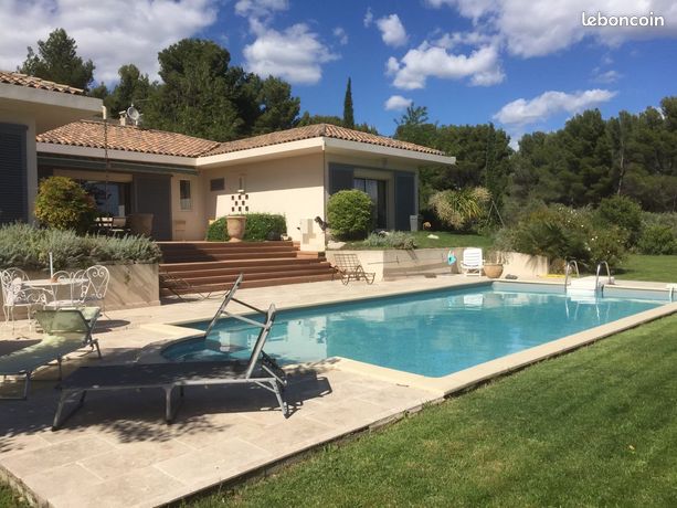 Superbe villa plain-pied avec 6 776 m² de terrain sur La Fare
