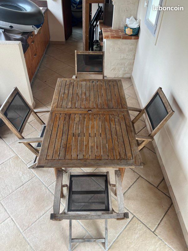 Table et chaises d’extérieur (image 3)