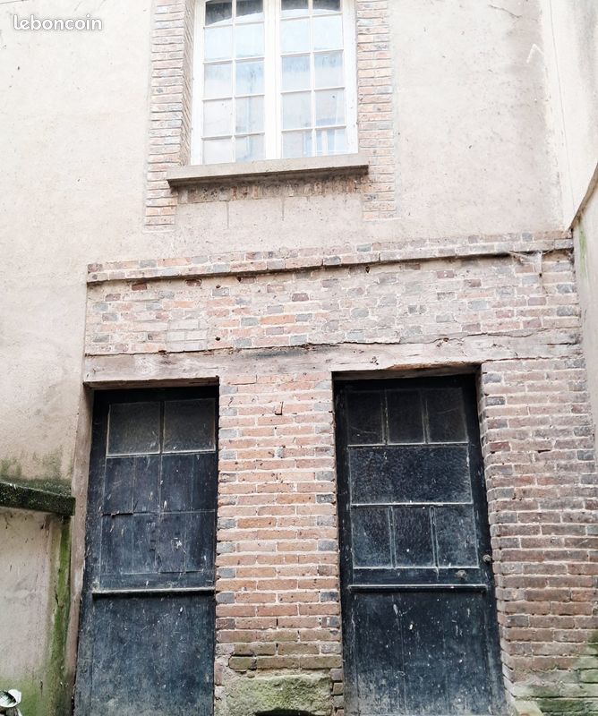 Maison 3 pièces 61 m² · à Pont-sur-Yonne · 61 m² · 28 000 €
