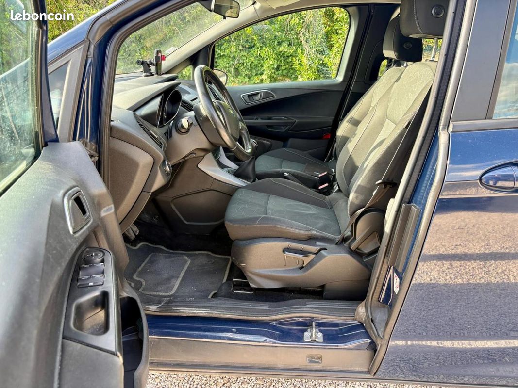 FORD B-MAX 1.4i - 90 Trend (image 10)