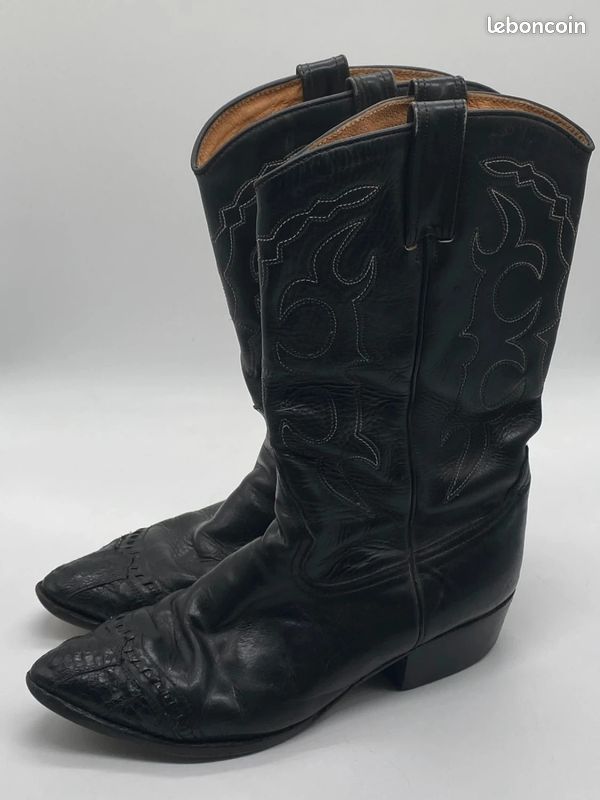 Bottes de cow-boy noires vintage fabriquées au Texas
