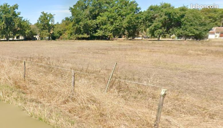 Terrain 644 m² · à Listrac-Médoc · 89 000 €