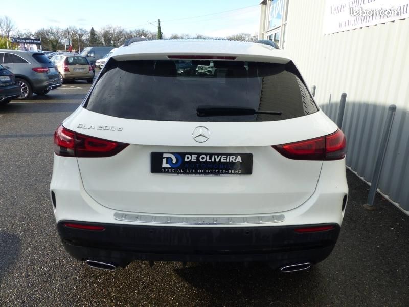 Mercedes-benz GLA 200 D 150ch AMG Line 8G-DCT (image 4)