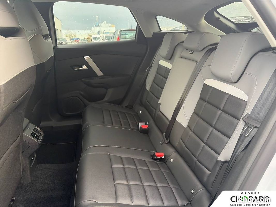 CITROEN C4 Hybride 145 ch e-DCS6 Max (image 11)