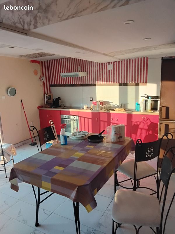 Appartement 5 pièces 90 m² · à Longeville-lès-Saint-Avold · 90 m² · 600 €