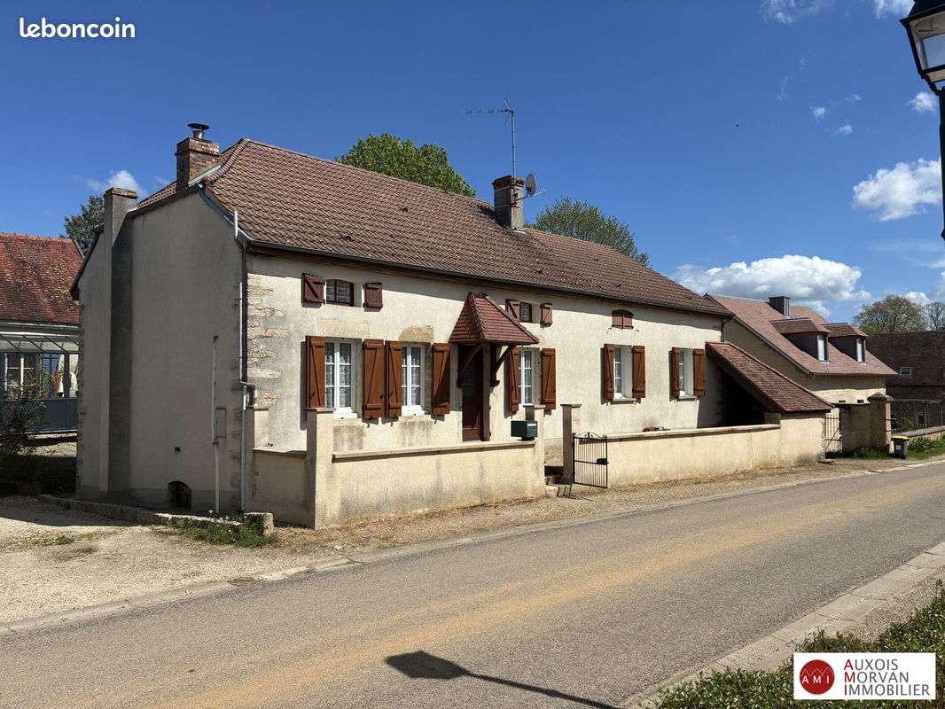 Maison 6 pièces 90 m² · à Lantilly · 90 m² · 139 000 €