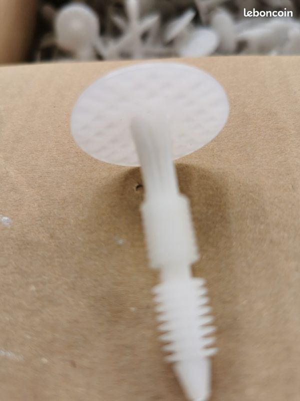 Lot de 166 Chevilles AIS pour fixation de panneaux isolants (image 1)
