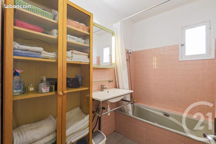 Maison 9 pièces 220 m² — 13