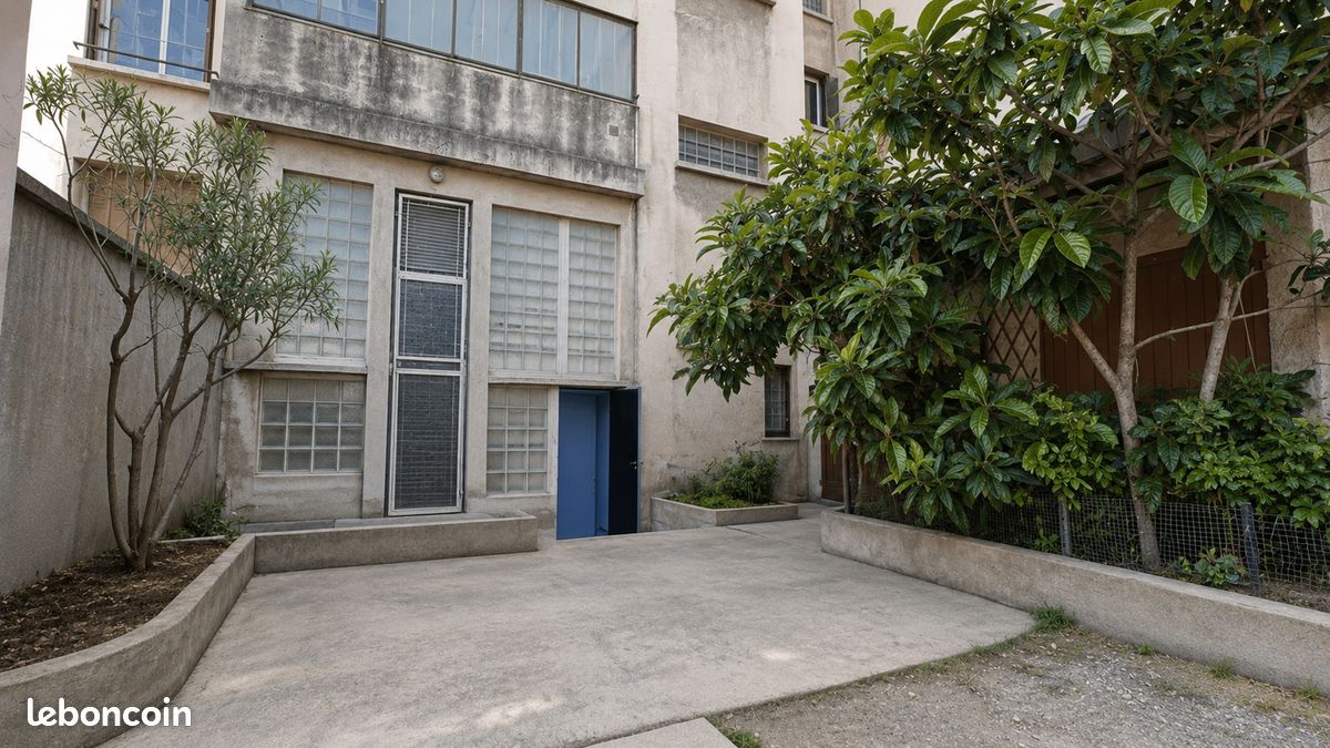 Appartement 2 pièces 43 m² · à Marseille · 43 m² · 35 000 €