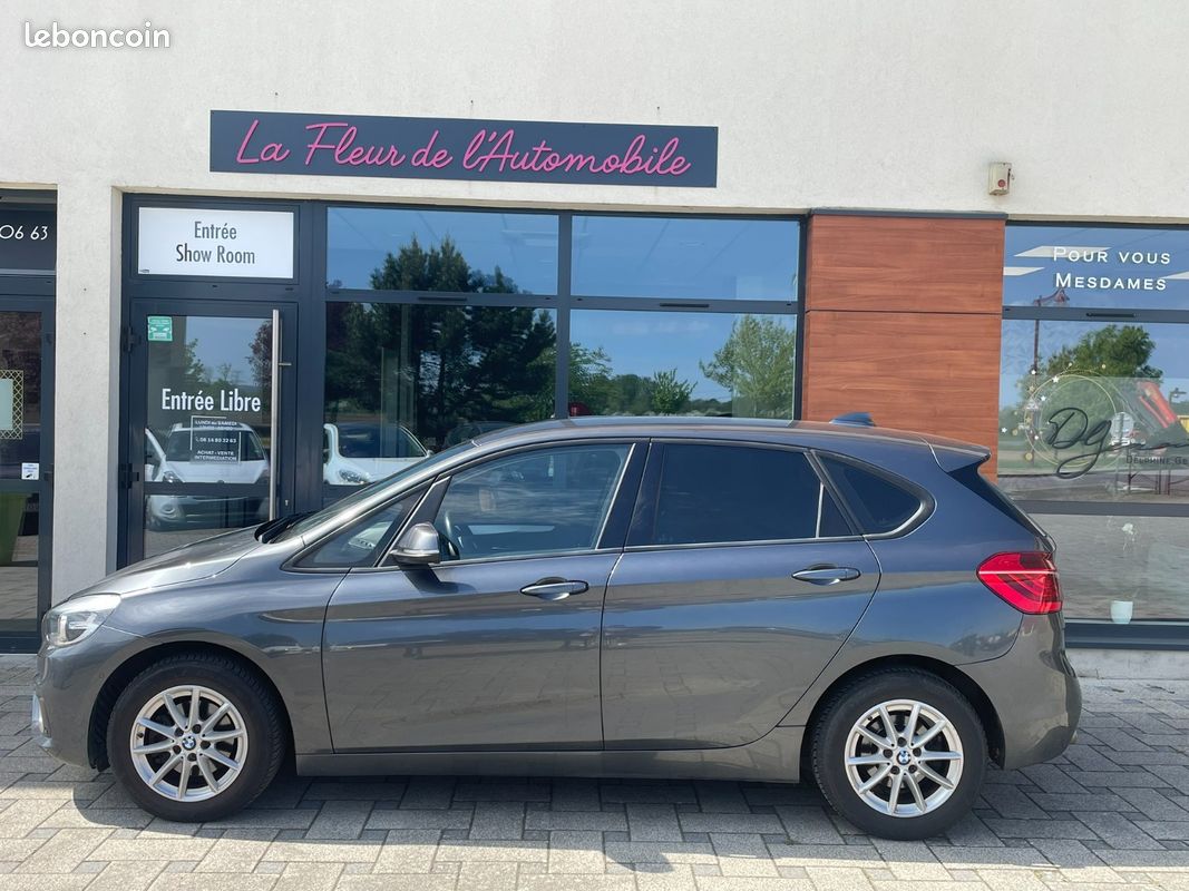 BMW SERIE 2 ACTIVE TOURER F45 218d 150 ch Lounge A - RADARS AV/AR - LIMITEUR DE VITESSE (image 8)