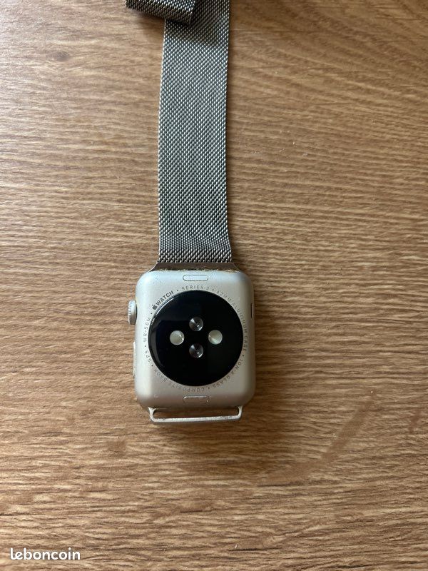Apple Watch Series 3 – 42 mm – Aluminium – Bon état (image 2)
