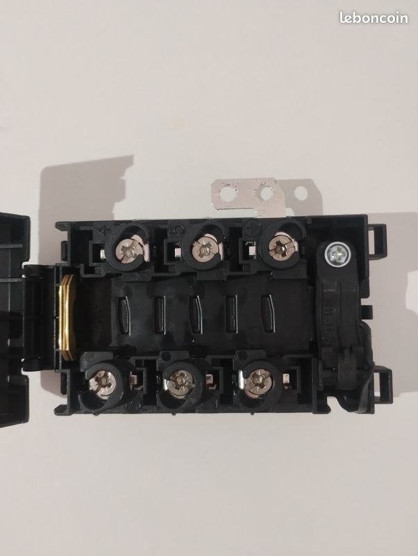 Bornier four (image 1)