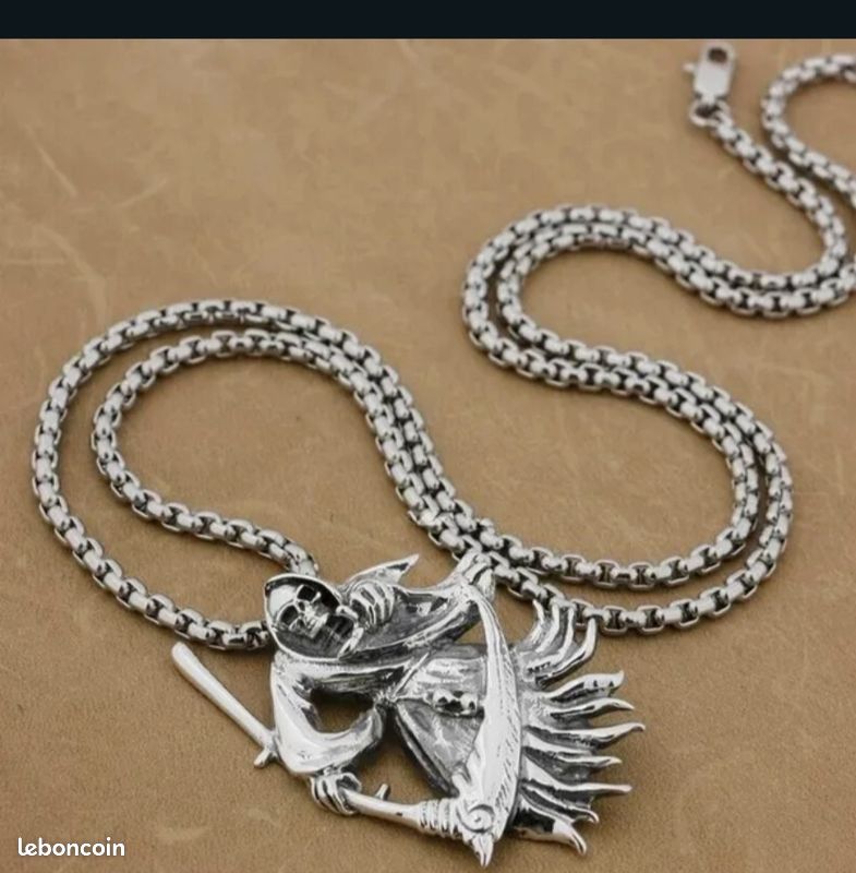 Vente collier gothique (image 2)