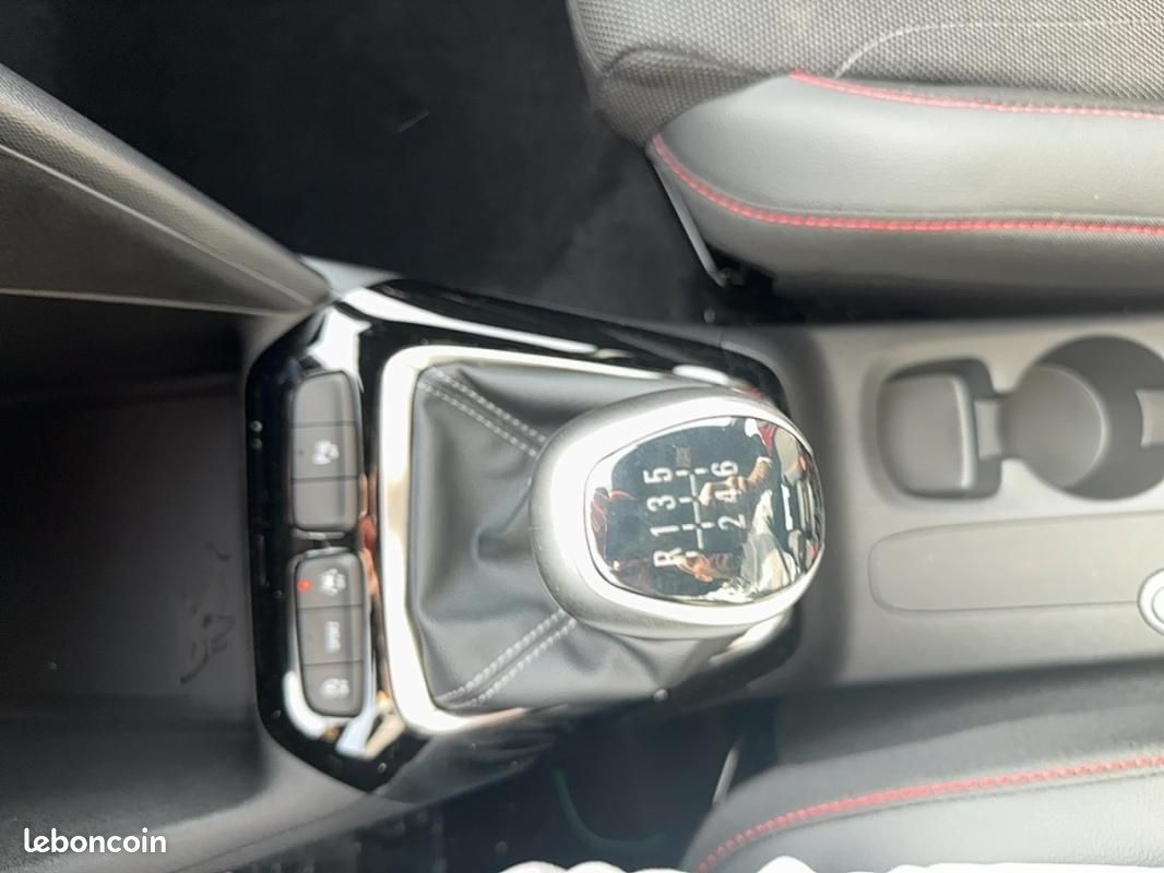 Opel Corsa VI 1.2 Turbo 100ch GS (image 21)
