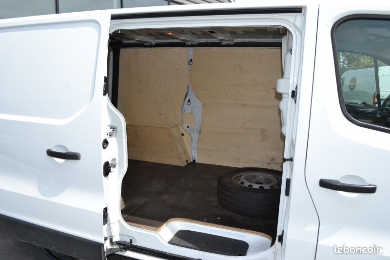 Renault TRAFIC III FG L1H1 2T8 2.0 BLUE DCI 130CH GRAND CONFORT E6E (image 8)