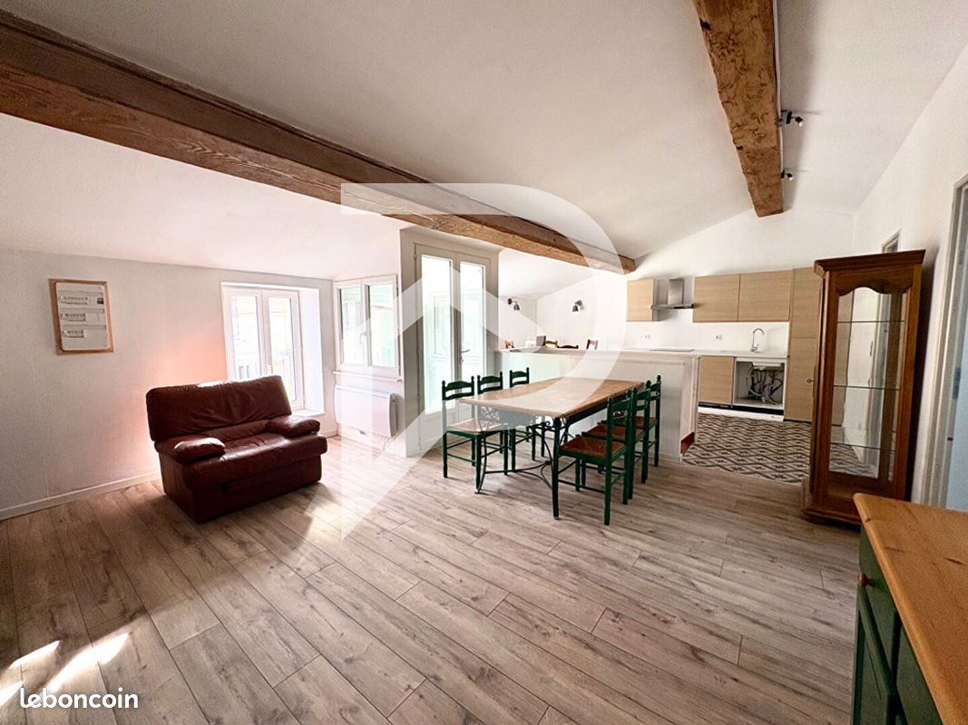 Immeuble 8 pièces 193 m² · à Carcassonne · 193 m² · 130 000 €