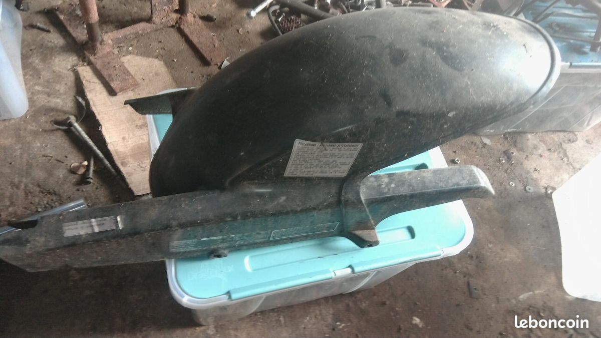 Iableau de bord , garde boue avant et arriere de honda 600 cbr pc 23 (image 3)