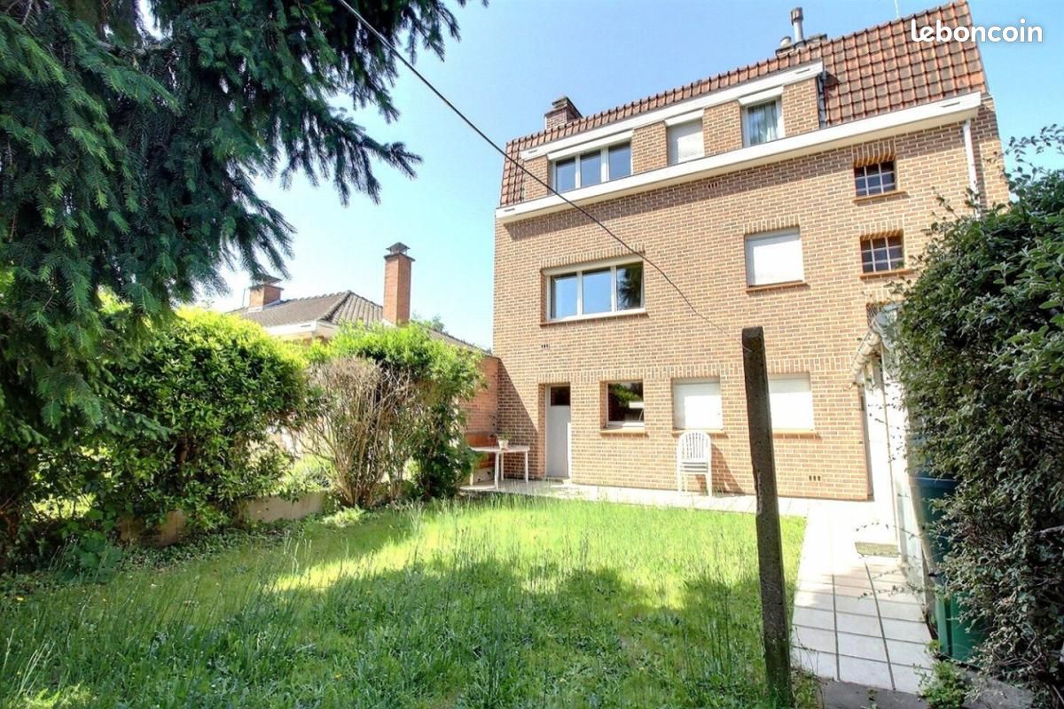Maison 5 pièces 115 m² · à Mons-en-Baroeul · 115 m² · 343 000 €