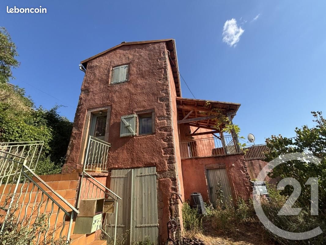 Maison 3 pièces 97 m² · à Saint-Affrique · 97 m² · 92 000 €