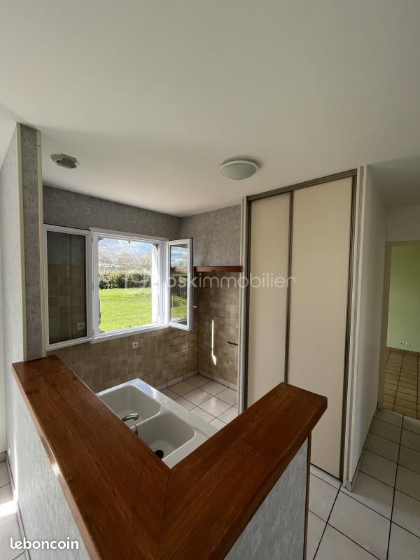 Pavillon 4 pièces 82 m² - Vasles 79340 (image principale 5)
