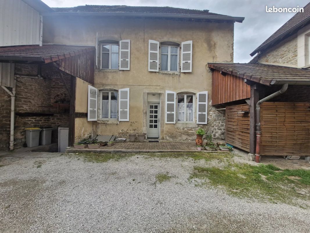 Appartement 4 pièces 84 m² · à Arbois · 84 m² · 99 000 €
