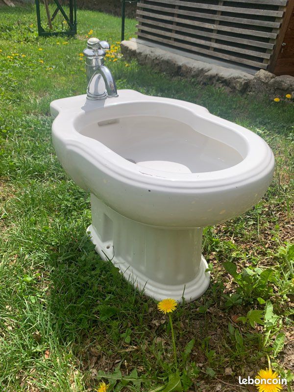Bidet art déco (image 1)