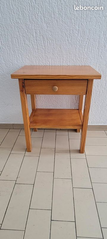 Lot 10 tables de chevet bois (image 1)