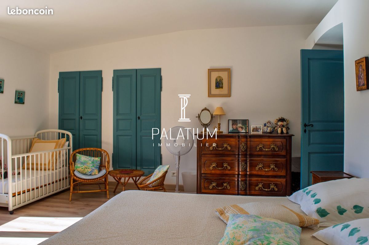 Villa 12 pièces 311 m² (image 19)
