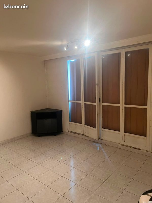 Appartement 1 pièce 30 m² · à Coubron · 30 m² · 850 €/mois