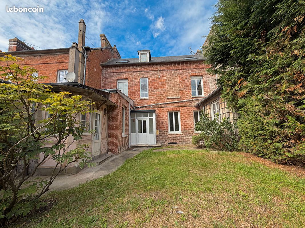 Maison 5 pièces 139 m² · au Neubourg · 139 m² · 1 100 €/mois