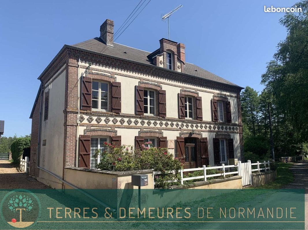 Maison 6 pièces 141 m² · à Livarot-Pays-d'Auge · 141 m² · 170 000 €