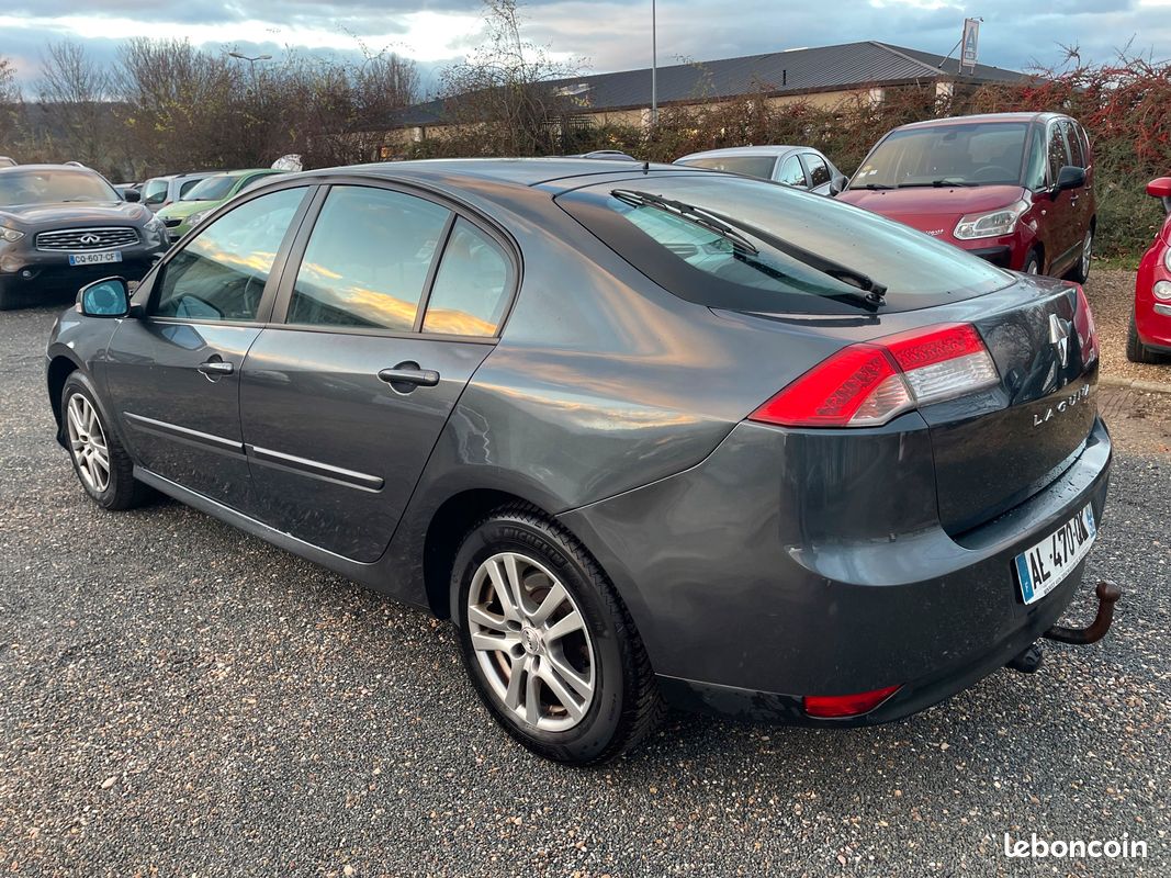 RENAULT LAGUNA III 2.0 DCI 150 PRIVILÈGE • Bony Automobiles