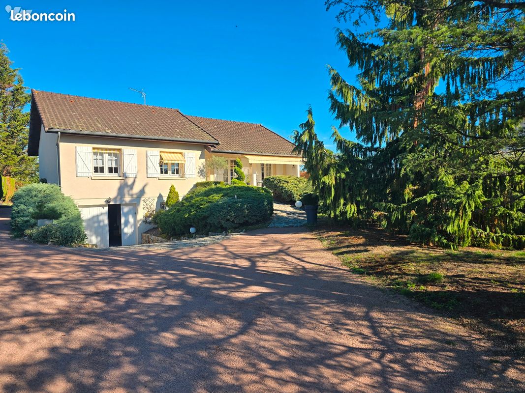 Maison 5 pièces 92 m² · à Bellerive-sur-Allier · 92 m² · 246 400 €