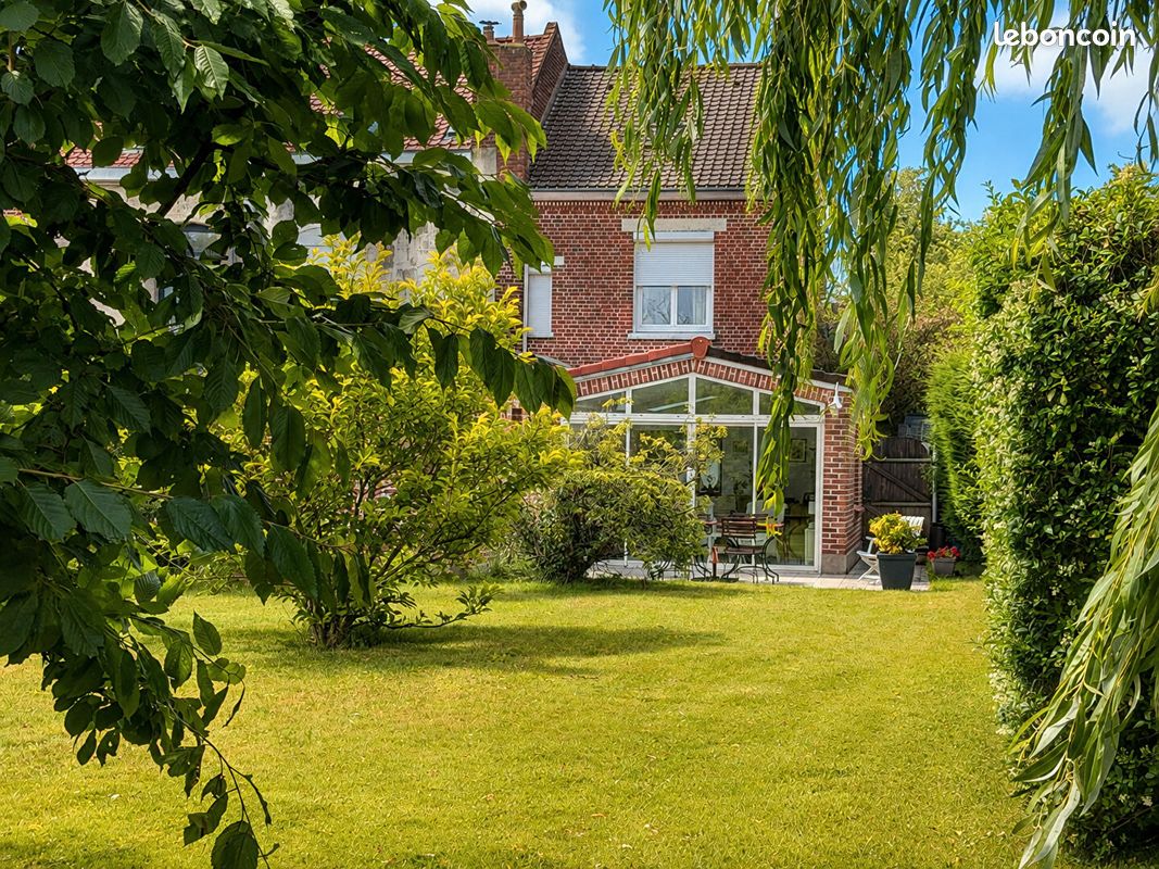 Maison 5 pièces 144 m² · à Marcq-en-Baroeul · 144 m² · 549 000 €